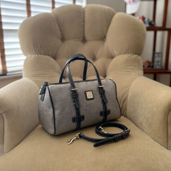 VTG Auth. DOONEY & BOURKE Iconic Coated Canvas J2687549 Convertible Satchel Bag - Picture 2 of 9